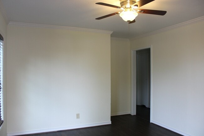 Photo - 1237 Centerville Rd House