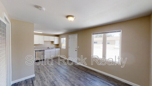 Foto del edificio - 2409 E St Vrain St