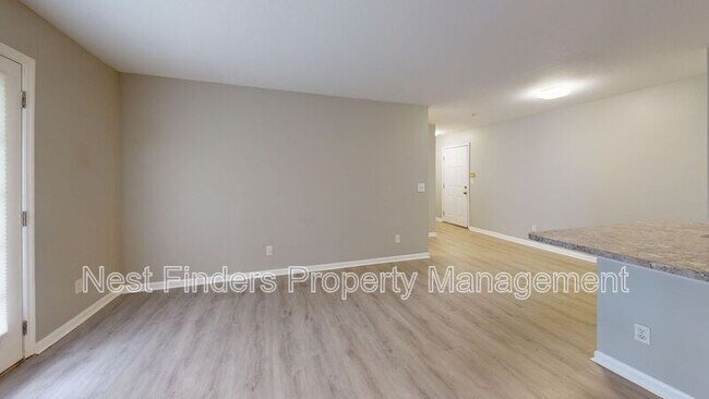 Foto del edificio - 7701 Timberlin Park Blvd