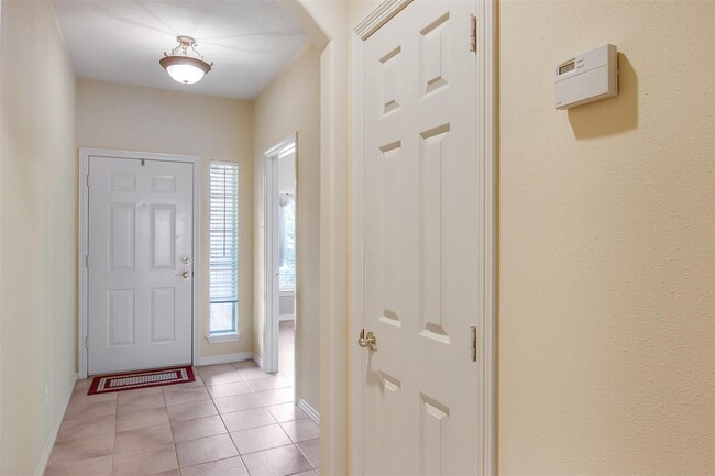 Foto del edificio - 10735 Norchester Village Dr