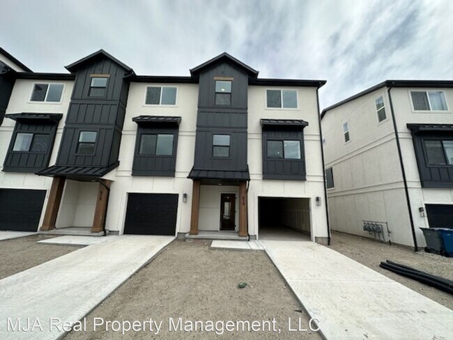 Foto del edificio - 4 br, 3.5 bath House - 648 East 340 South