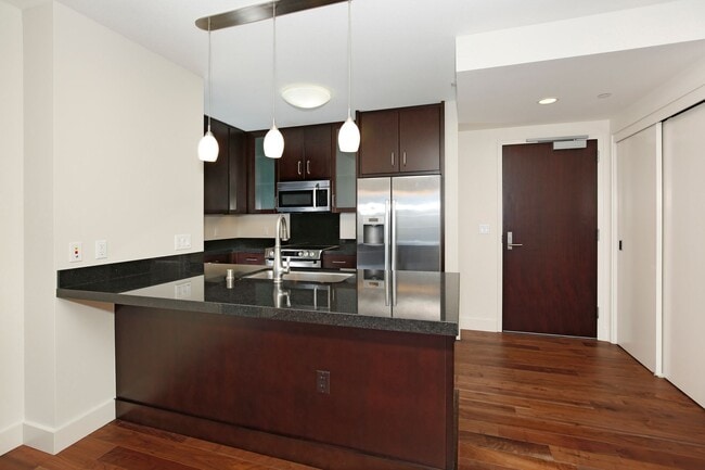 Foto del edificio - Luxurious Convenience in the Heart of Honolulu - Waihonua 2904