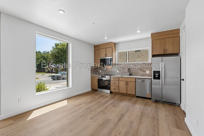 Foto del edificio - 1617 NW 16th St
