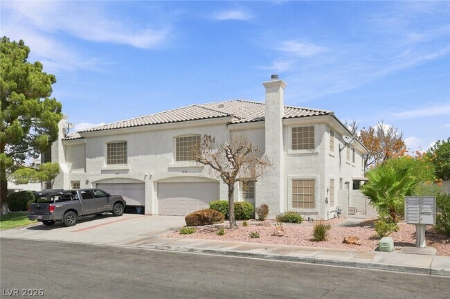 Building Photo - 446 Winthrop Pl