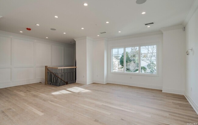 Building Photo - 2934 Lonni Ln