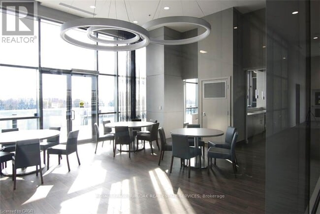 Building Photo - 2081 Fairview St