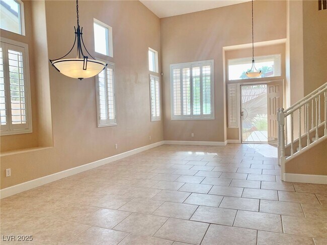 Foto del edificio - 1917 Sierra Oaks Ln