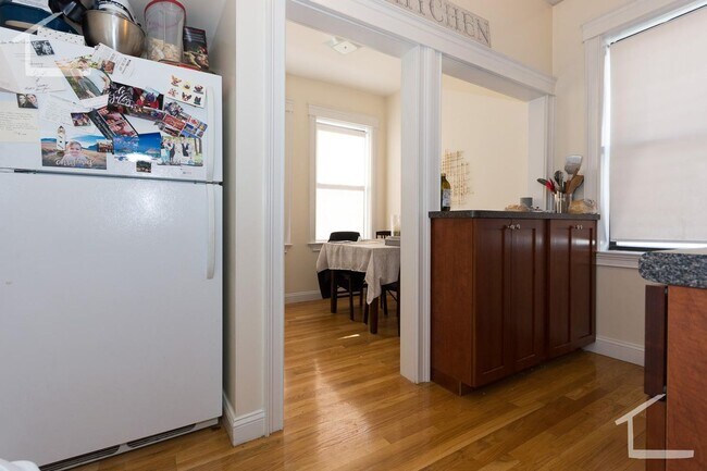 Foto del edificio - Top-notch and elegant apartment