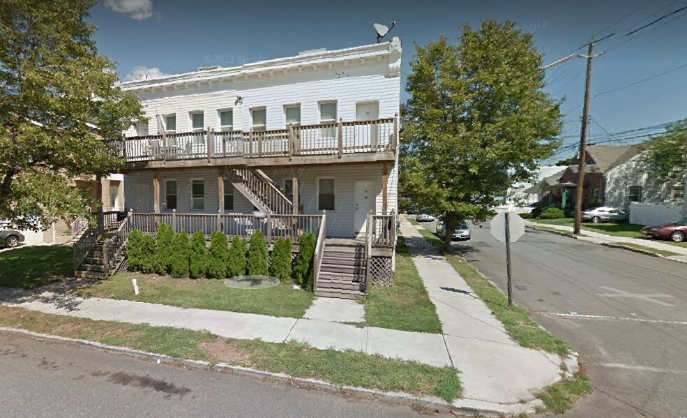 28 McKinley Ave, Carteret, NJ 07008 Apartments in Carteret, NJ