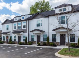 Foto principal - 611 Bristol Creek Dr