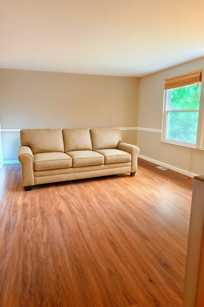 Building Photo - 3450 Ellenwood Ct NE