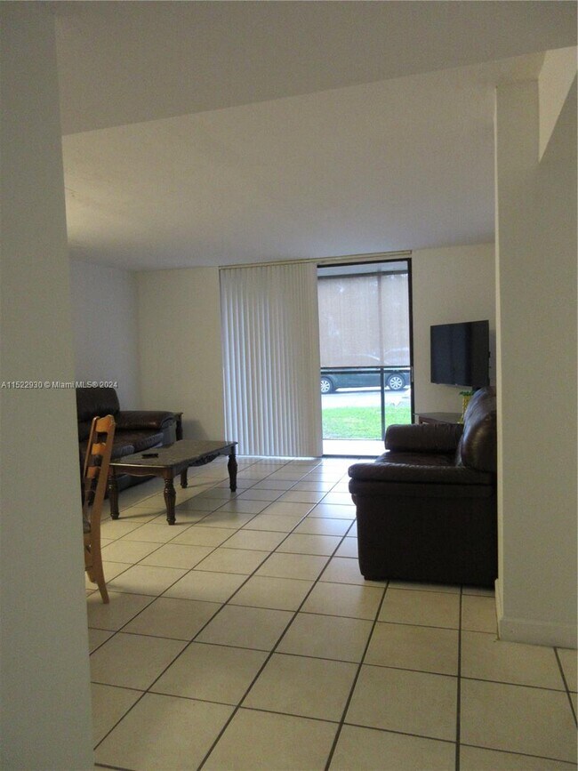 Foto del edificio - 8650 SW 133rd Avenue Rd