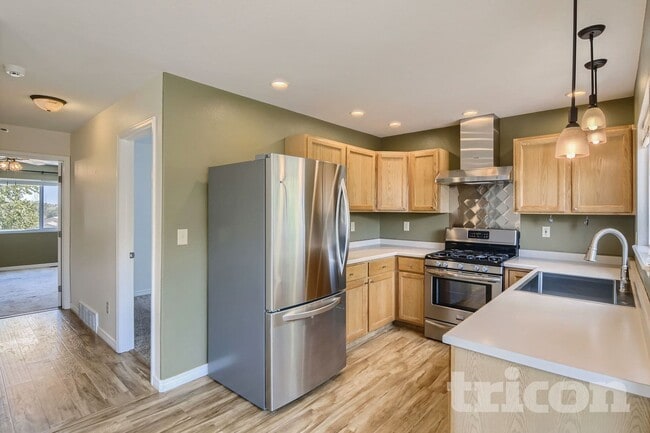 Foto del edificio - 617 Rye Ridge Rd