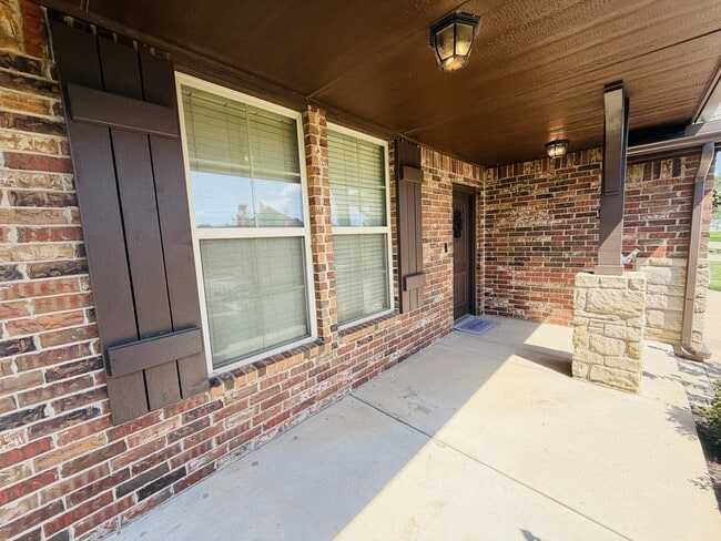 Building Photo - 18224 Bridlington Dr