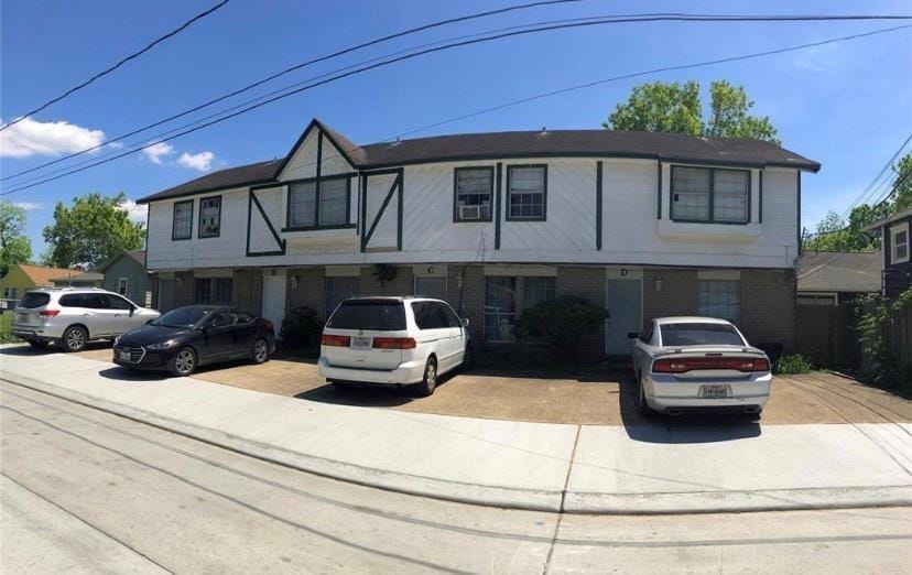 518 6th St Unit B, Humble, TX 77338 Condo for Rent in Humble, TX