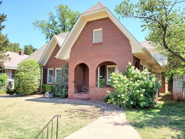 Photo - 606 NW 19th St House