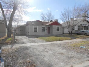 Building Photo - 1051 Teller Ave