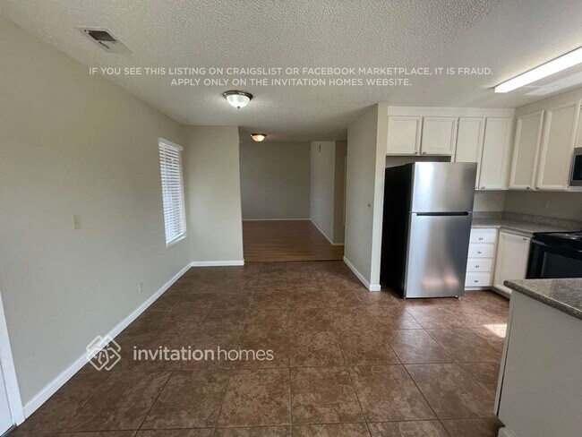 Foto del edificio - 3442 Chandler Cir