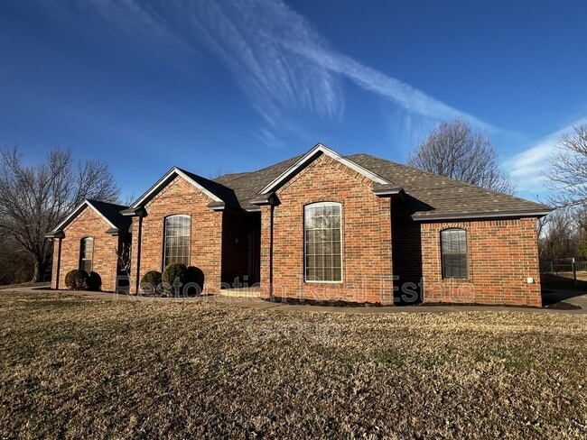 Photo - 113 S Mustang Rd House