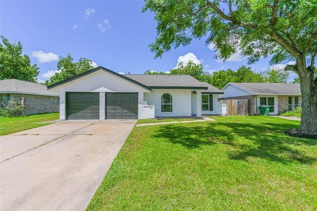 Building Photo - 11911 Rhinebeck Dr