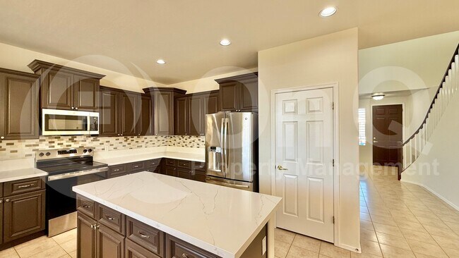 Building Photo - 4043 W Aire Libre Ave