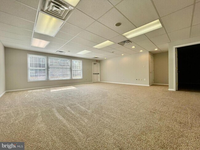 Building Photo - 289 W Uwchlan Ave