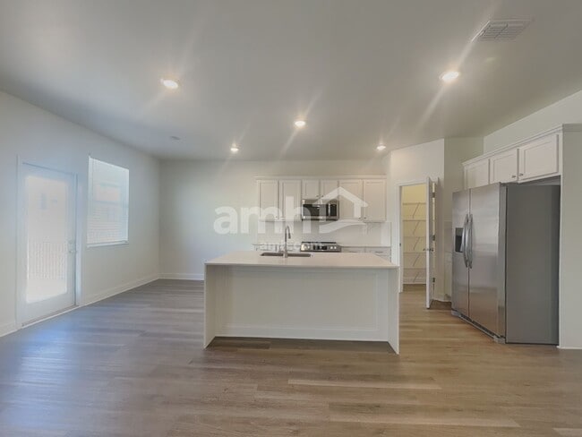 Foto del edificio - 3524 Shane Hill Rd SW