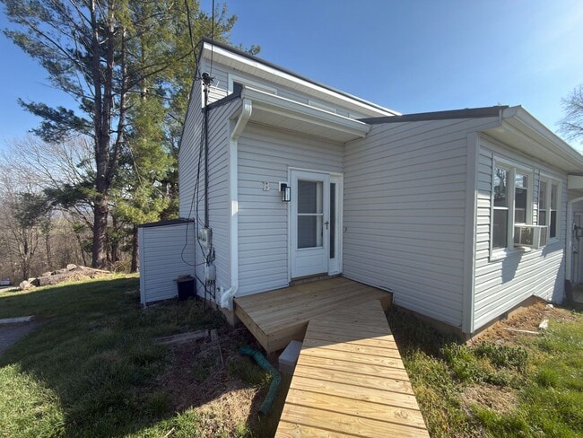 Foto del edificio - 7074 Hickman Cemetery Rd