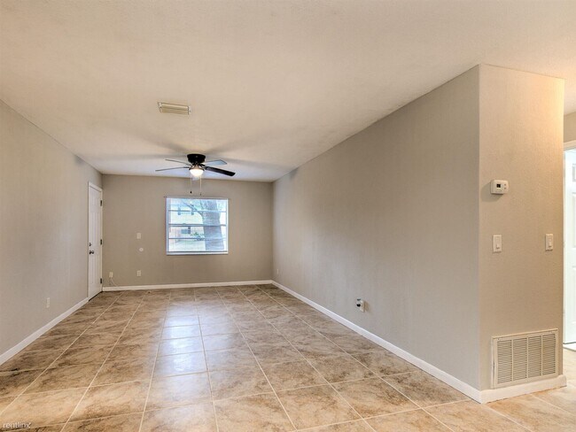 Foto del edificio - 2 br, 2 bath Condo - 232 Red Maple Place