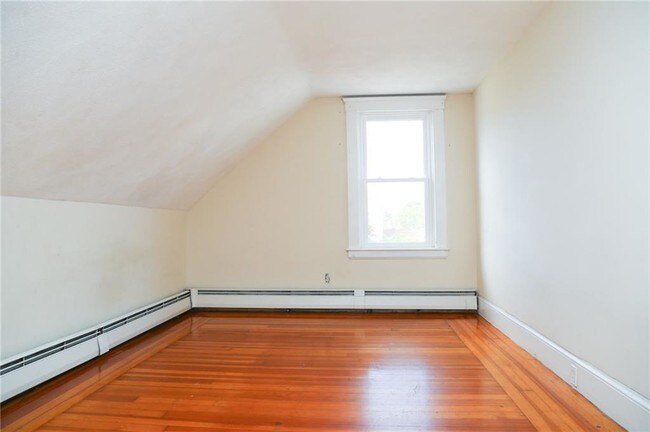 Building Photo - 63 Messina St
