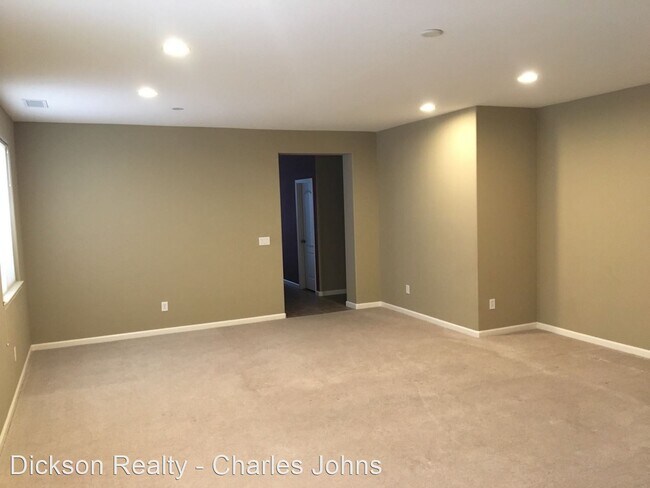 Building Photo - 4 br, 3 bath House - 2105 Angel Ridge Drive
