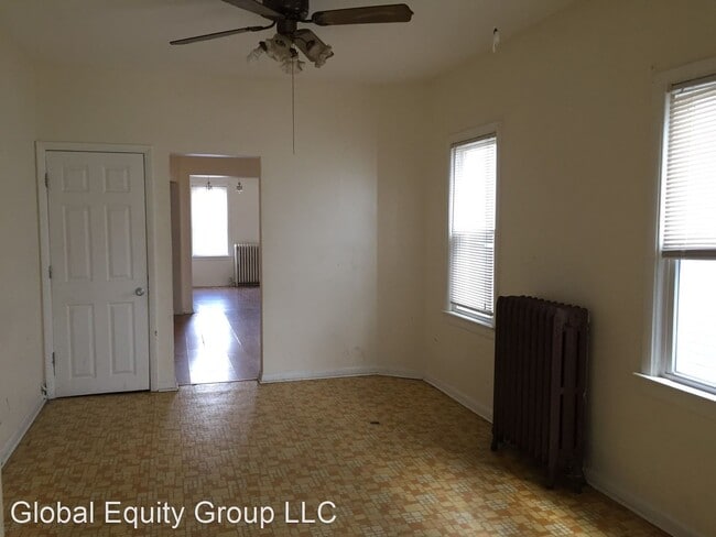 Foto del edificio - 4 br, 1 bath House - 1119 S. Clinton Ave.