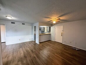 Building Photo - 4820 Wellesley Ave
