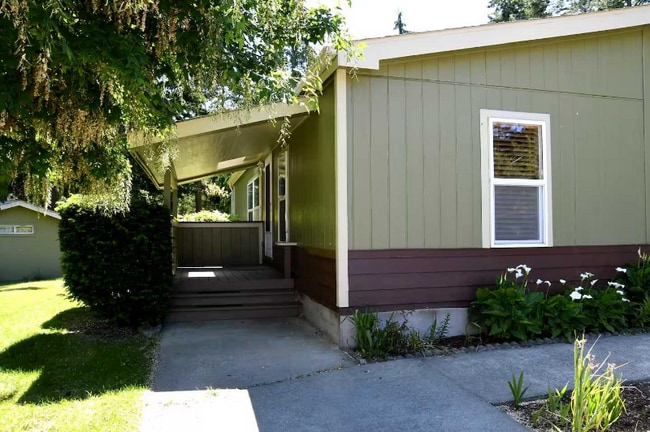 Building Photo - 2026 W Briarwood Dr