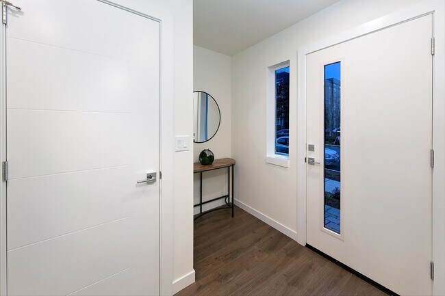 Foto del edificio - New Construction Townhouse - 2 Bedroom Columbia City