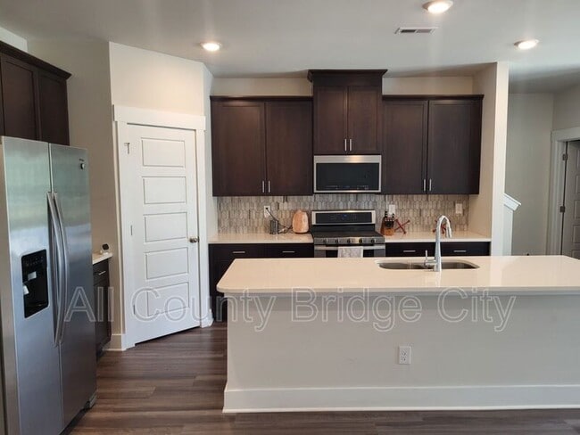 Photo - 66 Galley Ln Townhome