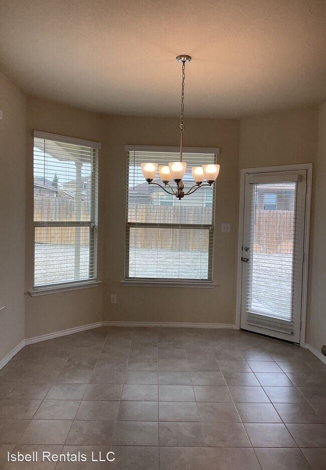 Foto del edificio - 5 br, 2.5 bath House - 3705 Anvil Range Drive