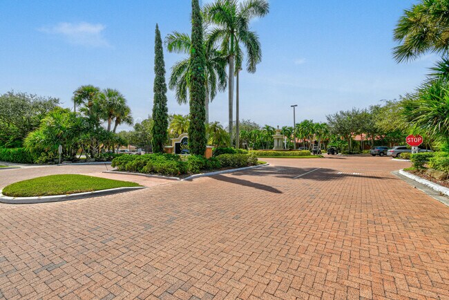 Foto del edificio - 10354 Fox Trail Rd S