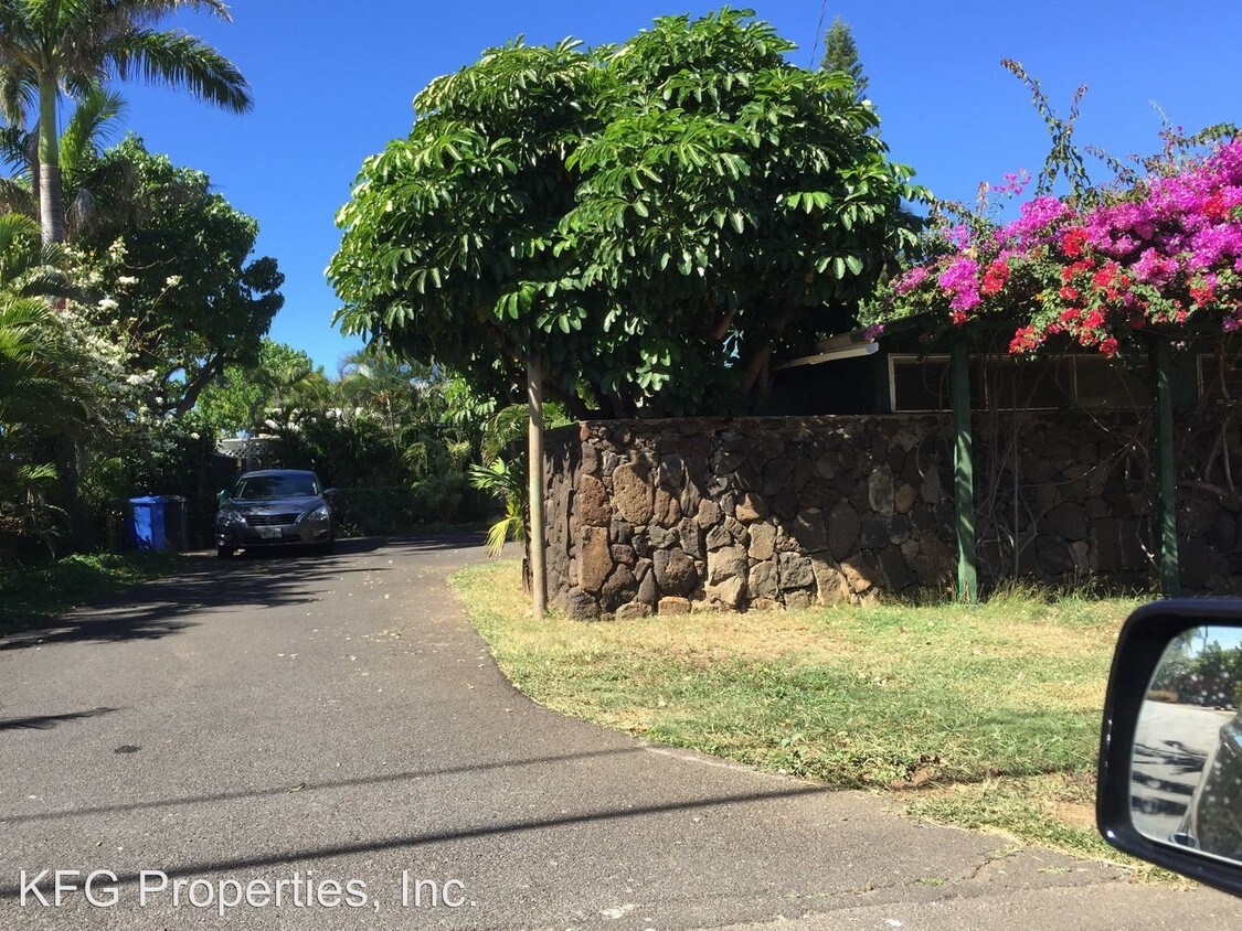 84-525 Upena St, Waianae, HI 96792 - House Rental in Waianae, HI |  Apartments.com