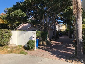 Building Photo - 6564 Del Playa Dr