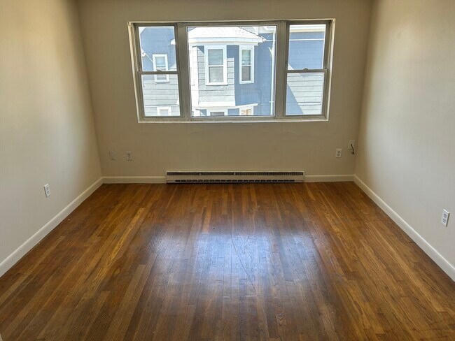 Foto del edificio - 57 Newbury Ave