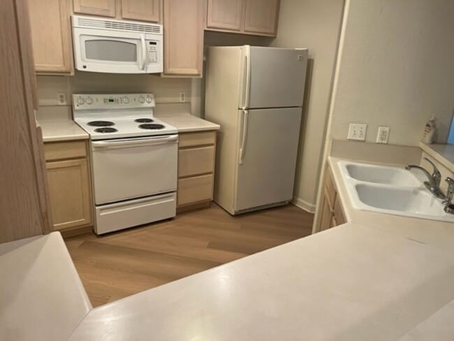 Photo - 2-Bedroom Condo at Meadows on the Parkway