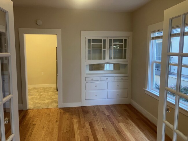 Foto del edificio - 437 Euclid Ave