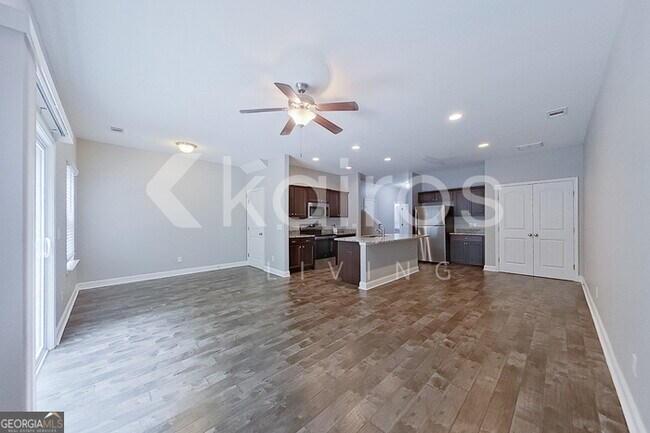 Foto del edificio - 407 Ferguson Ln