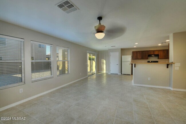 Foto del edificio - 2772 W Leafwing Dr