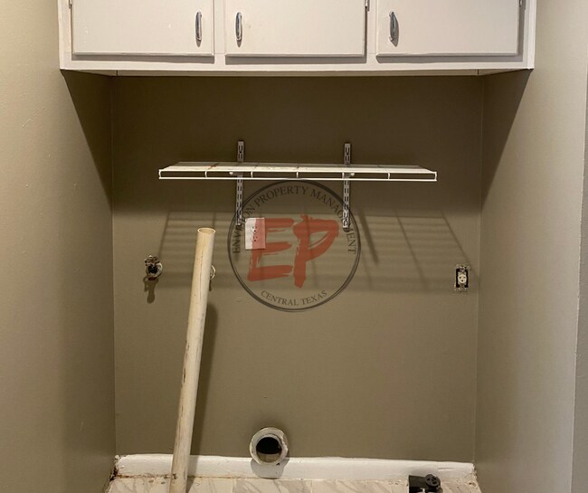 Foto del edificio - 1325 N 62nd St