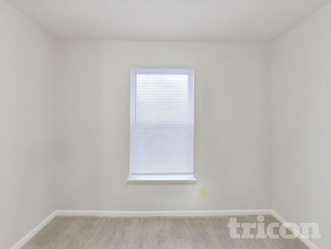 Building Photo - 8439 S Firefly Dr