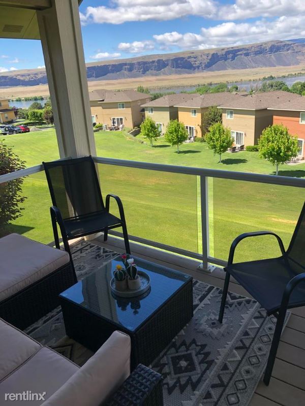 9240 Red Cliff Dr NW, Quincy, WA 98848 Townhome Rentals in Quincy WA