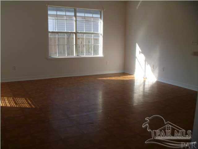 Foto del edificio - 8405 Fowler Ave