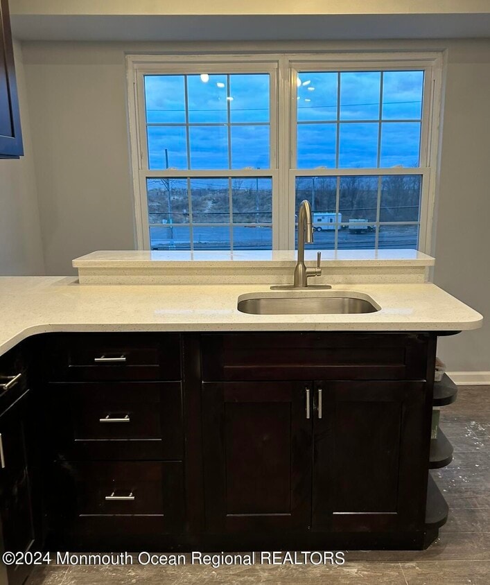 Building Photo - 428 Beachway Ave